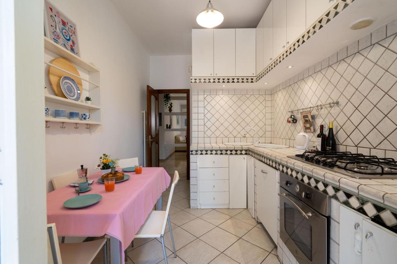 Universita & Stazione Airy Apartment With Parking Bari Exterior foto