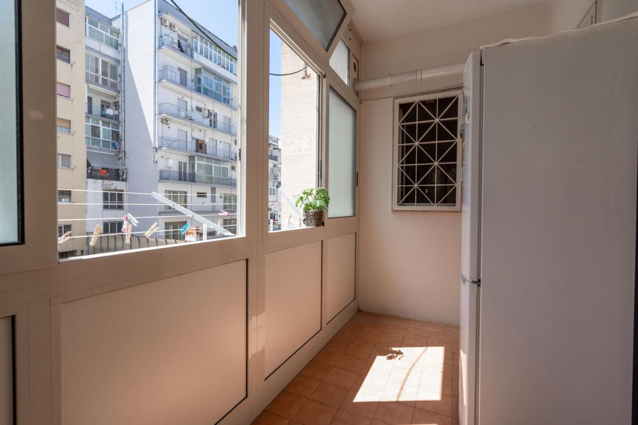 Universita & Stazione Airy Apartment With Parking Bari Exterior foto